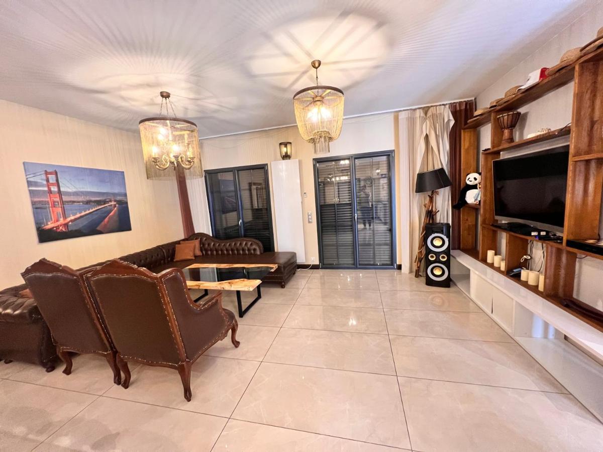 Paris Luxury Guest House - Cdg Aeroport Роаси ан Франс Екстериор снимка